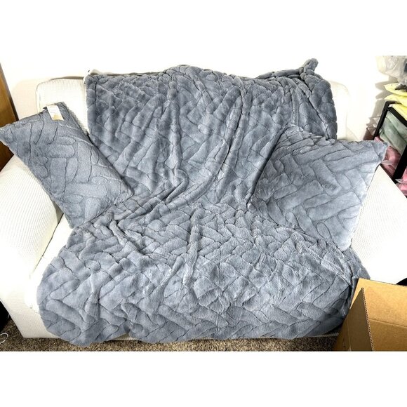Aviva Stanoff Slate Grey Fur, Brick Pattern, Blanket Pillow set, NWT, MSRP $799 - Picture 1 of 12